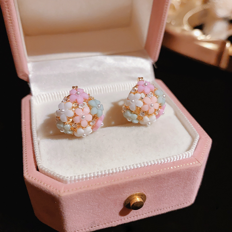Fashionable Zircon Pearl Flowe - Wedding Hampers review and price